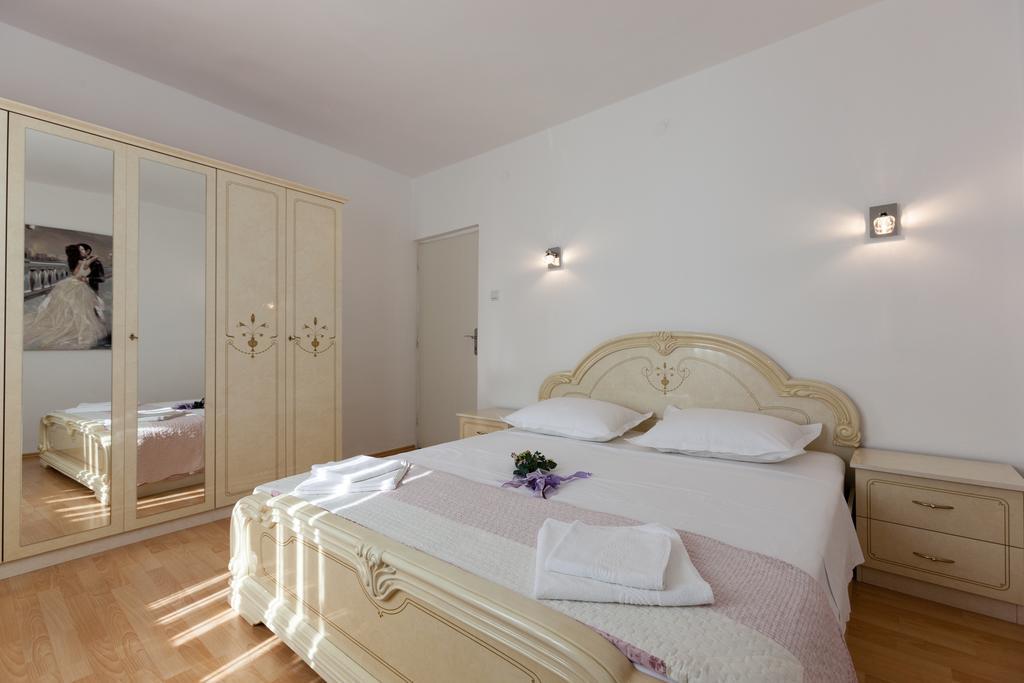 Villa Sarah Supetar Dış mekan fotoğraf